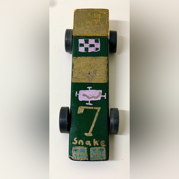 1983 Vintage Hand Crafted Homemade Pinewood Derby Race Car - Picture 8 of 12